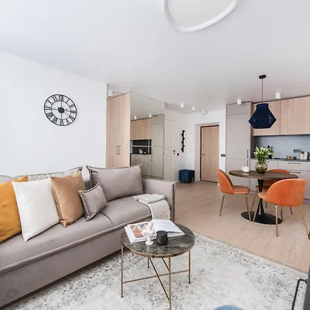 Near Gates Of Dawn / Modern 1 Bedroom / W/netflix *