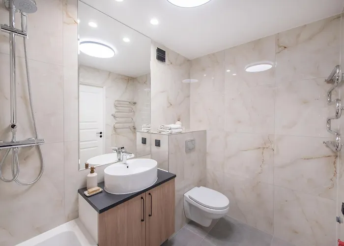 Butas Near Gates Of Dawn / Modern 1 Bedroom / W/netflix