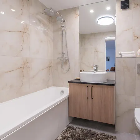 Near Gates Of Dawn / Modern 1 Bedroom / W/netflix *