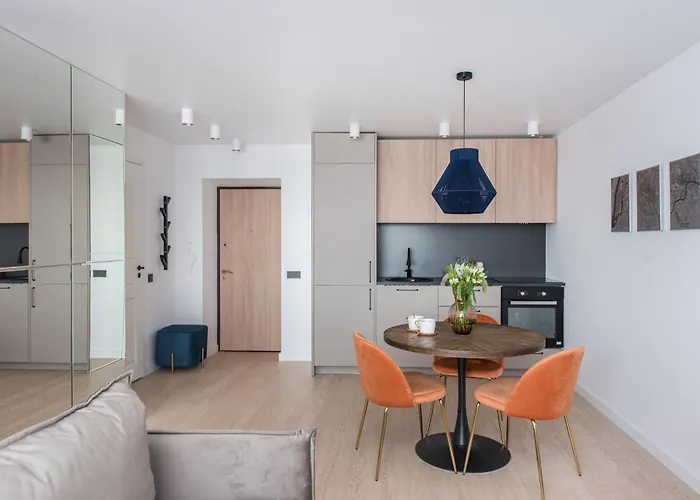 Near Gates Of Dawn / Modern 1 Bedroom / W/netflix *